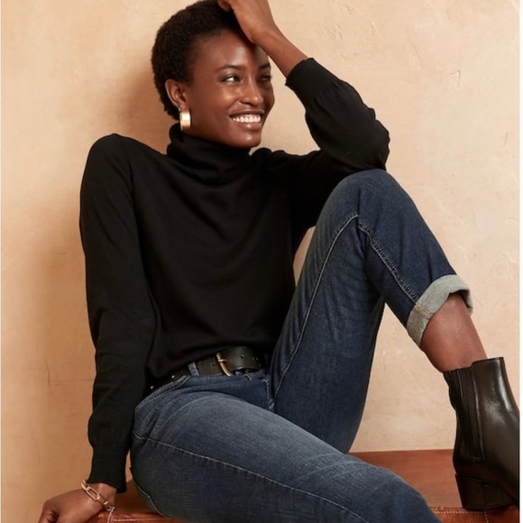 NWT Banana Republic Low Rise Girlfriend Jeans - Picture 3 of 10